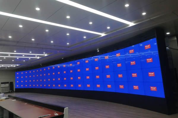 LCD拼接屏與LED顯示屏的區(qū)別有哪些，該如何選擇？