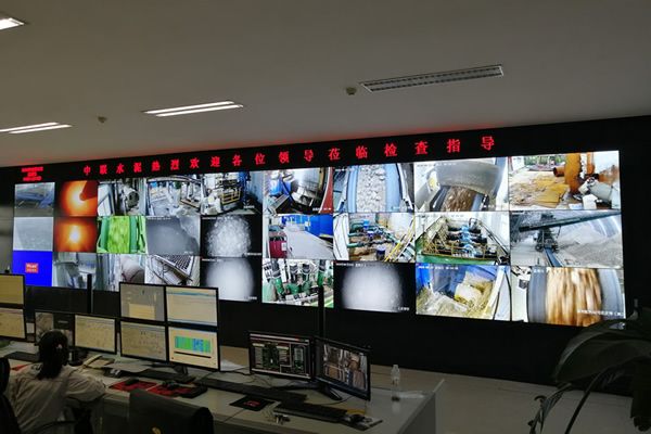 一塊拼接屏顯示多少路視頻監(jiān)控畫面合適？