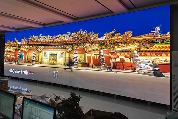 【展大局視野 創(chuàng)視覺盛宴】現(xiàn)代大屏幕顯示屏，引領(lǐng)視聽新潮流！